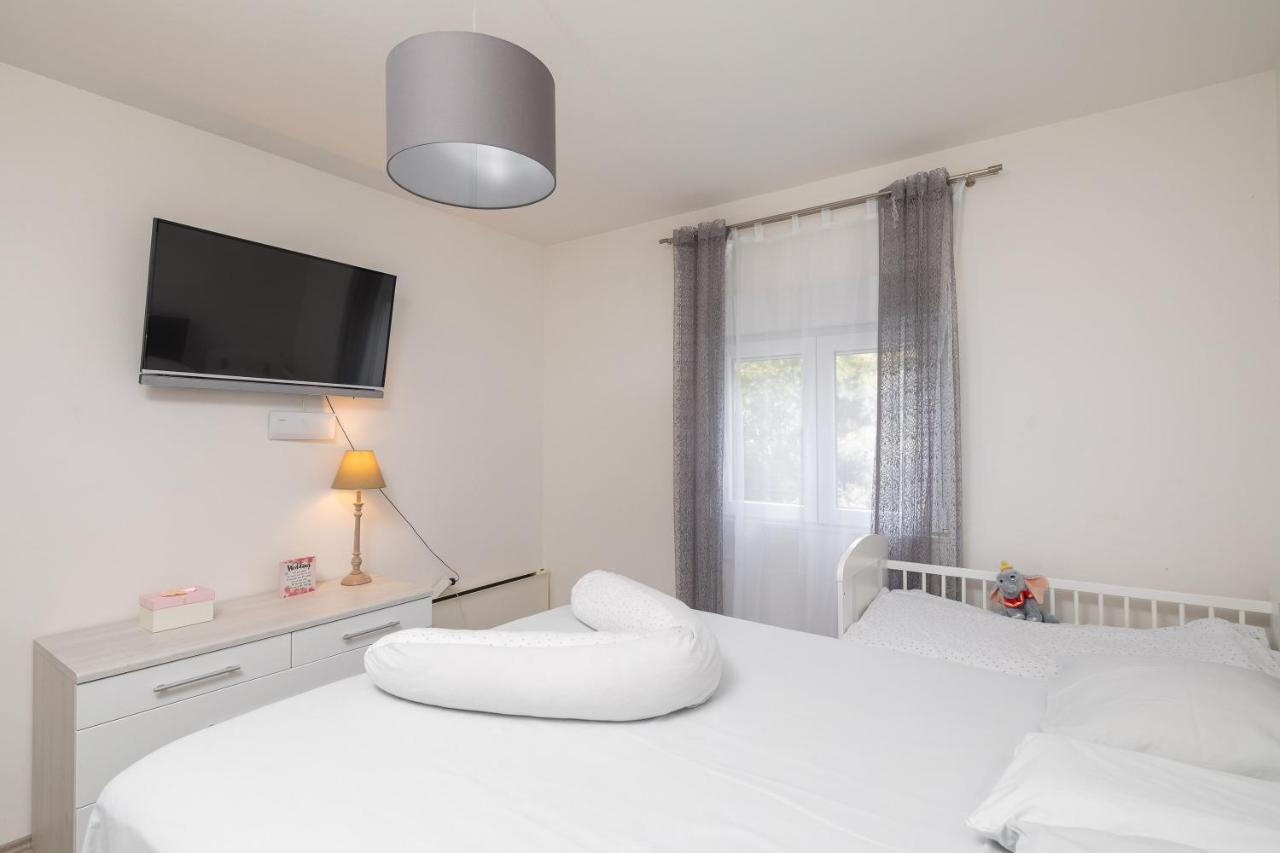 Apartments Sunshine Rays Дуче Экстерьер фото